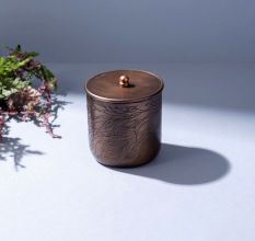 Royal Essence T-Light Holder