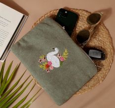 Swan Serenity Pouch
