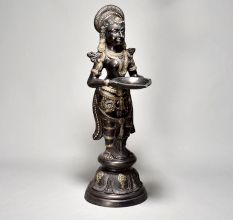 Deep Stand In Lady Style With Fine Work