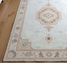 Handknotted Cream Oushak Wool Rug
