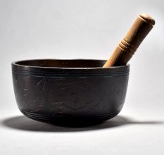 Buddha Carved Tibetan Singing Om Bowl with Wooden Striker