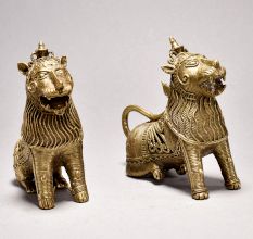 Sitting Tribal Lion Pair with Jali Design