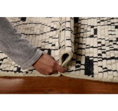 Geometeic Moroccon Oriental Rug
