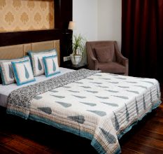 Elegant Leaf Block Quilt