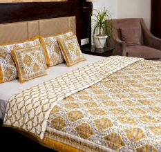 Amber Bloom Cotton Quilt