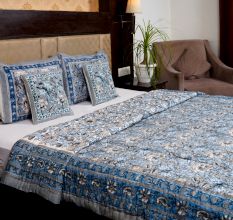 Elegant Sky Cotton Quilt