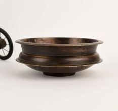 Antique Finish Round Brass Urli for Decor