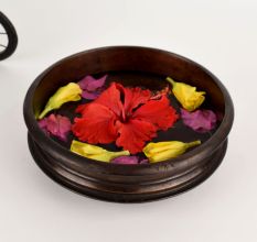 Minimalist Round Brass Handmade Urli for Decoration
