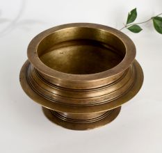 Antique Wide Handmade Brass Pot for Decoration