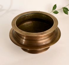 Indian Vintage Brass Pot for Office Decoration