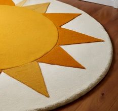 Handtufted Radiant Sun Wheel Rug