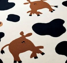 Handtufted Spotted Animal Play Rug