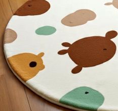 Handtufted Playful Critter Round Rug
