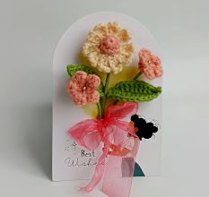 Cream Crochet Daisy With Peach Accents Tulle