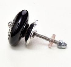 Black Strewn Flat Knob