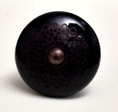 Black Strewn Flat Knob