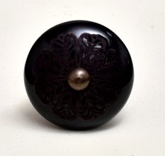 Black Strewn Flat Knob