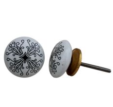 Black Leaf Flat Knob