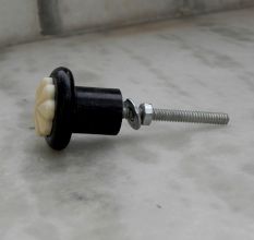 Round B&C small knob