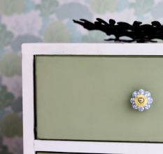 Grey Leaf Medium Ceramic Knob