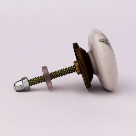 Silk Irise Flower Flat Knob