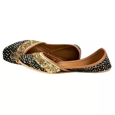 Women Designer Punjabi Jutti Black
