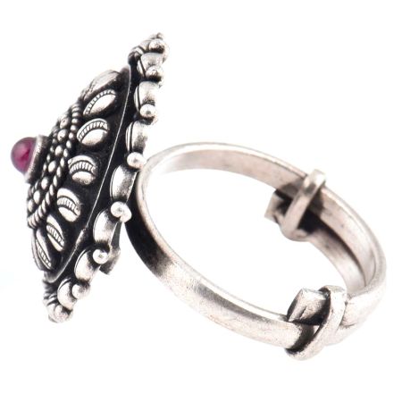 Oxidized 92.5 Sterling Silver Ring Adjustable Pears and Petals Design Around Amethyst Stone (Free Size)