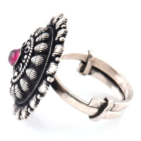 Oxidized 95.5 Sterling Silver Ring With Conch Motifs Patterned Leaves on the Border (Free Size)