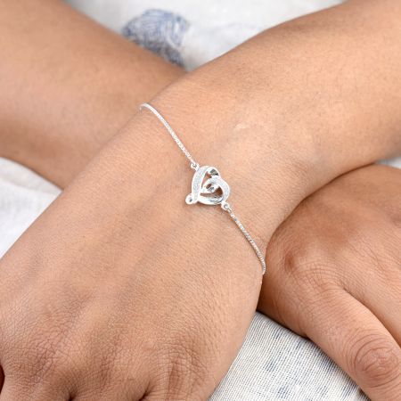Adjustable 92.5 Sterling Silver Bracelet With Twisted Heart Crystals Pendant