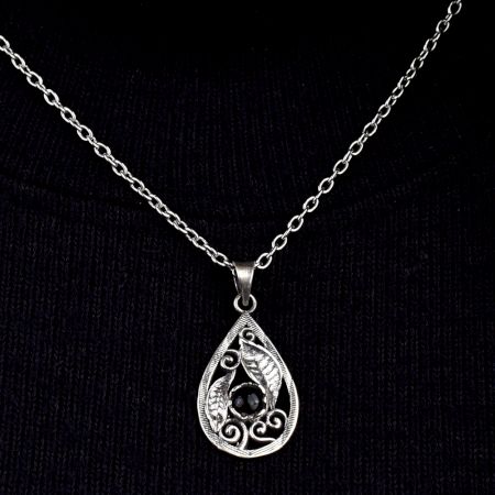 Engraved 92.5 Sterling Silver Leaf design Pendant With Black Stone