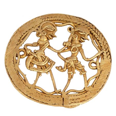 Impressive Rural Design And Intricate Patterns On Circular Brass Frame