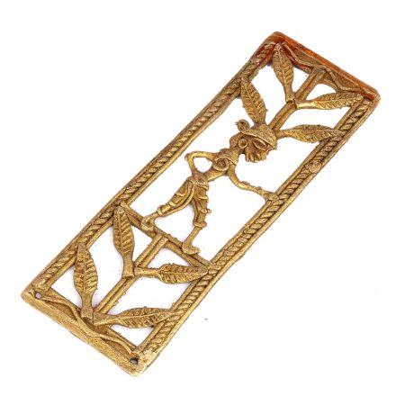 Sophisticated And Inspiring Male Inspired Brass Metal Decor Ideas