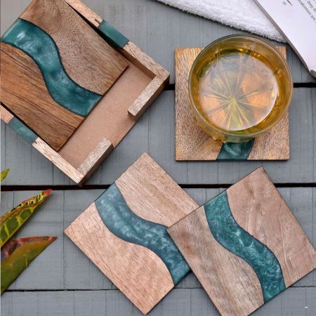 Handmade Green Epoxy River and Acacia Wood Wood Set of 4 Decorative Table Coasters with Cover