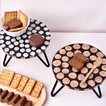 Black and Brown Disc Design Wood and Resin Cake Stand for Dessert, Fruit and Planter