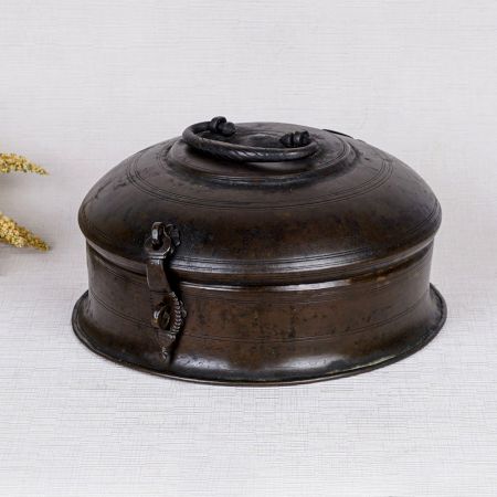 Round Handmade Jewelry Box Made of Brass
