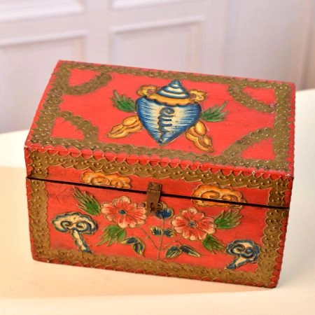 Colourful Flower Engraved Jewelry Box Made of Premium Wood