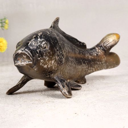 Handcrafted Finest Brass Fish Statue in English Art for Decor
