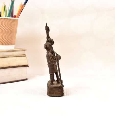 Handmade Finest Brass Two Man Figure in Tribal Art for Decor