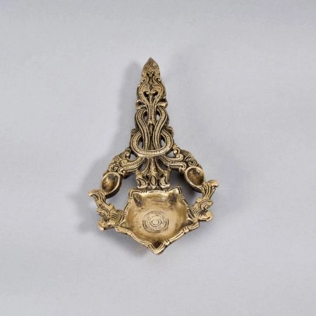 Handmade Indian Vintage Brass Aarti Lamp for Prayer Room
