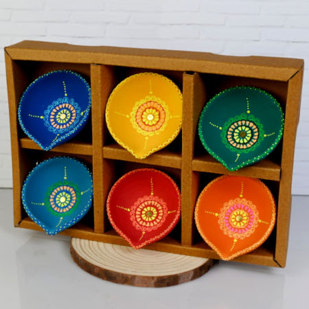 Decoreer Handmade Handicraft Home Décor Terracotta Sada Panti Diya -set of 6