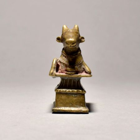 Beautiful Bull Of Brass Material for Decor