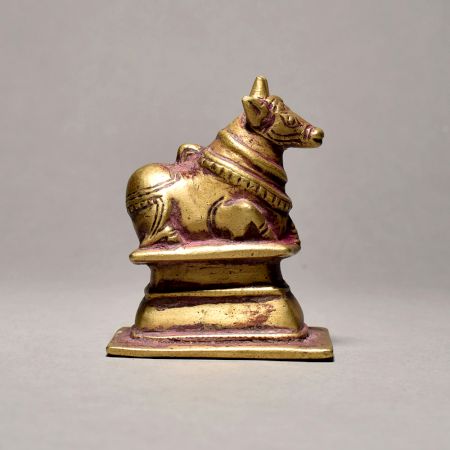Lord Shiva Brass Nandi Bull In Sitting Pose For Decor