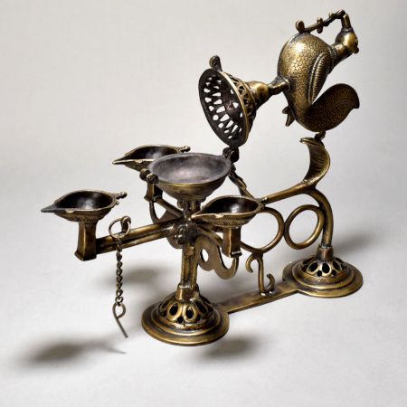 Big Arti Lamp With Having Peacock Of Brass Material