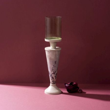 Petal Grace Candle Stand