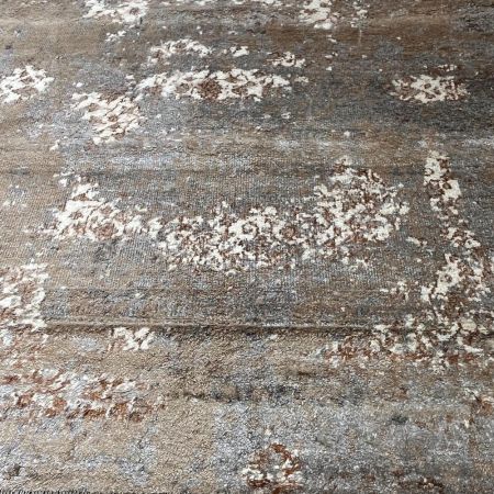 Bronco Cafe Turkish Knot Rug