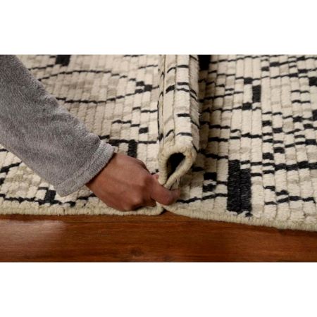 Geometeic Moroccon Oriental Rug