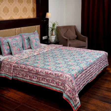 Mint Rose Cotton Quilt