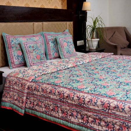 Mint Rose Cotton Quilt