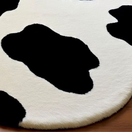 Handtufted Cow Print Cozy Rug