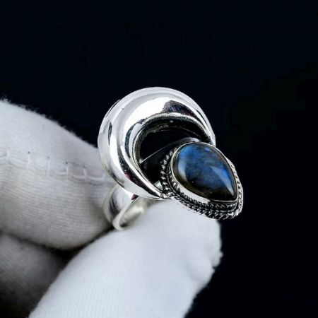 Handmade 925 Sterling Silver Labradorite Ring Crescent Moon Design for Women